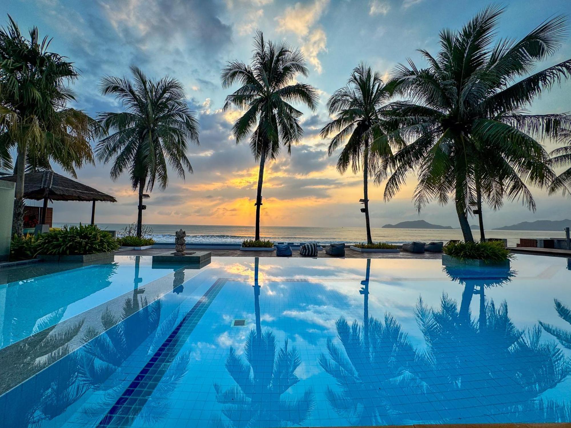 Minitel By The Sea - Pranburi Hotel Sam Roi Yot Exterior photo